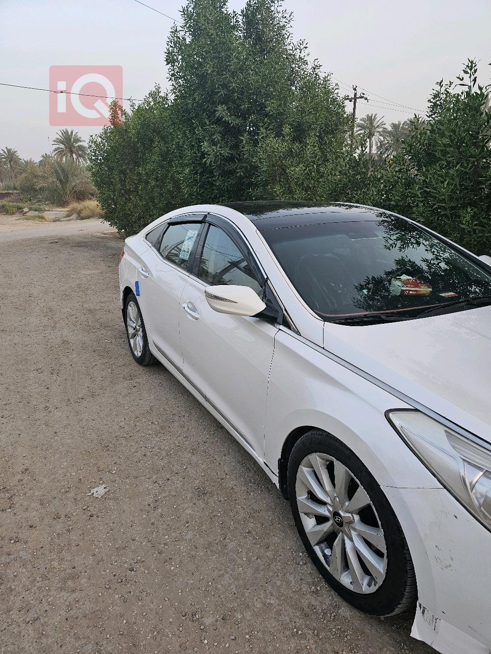 هيونداي أزيرا